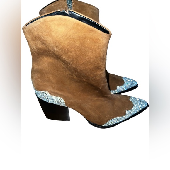 Schutz Embellished Bling Western Boot. Preowned. Woman’s Size 8 - Picture 4 of 8